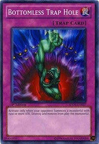 Image for Bottomless Trap Hole (SDDL-EN037) (SDDL) - YuGiOh